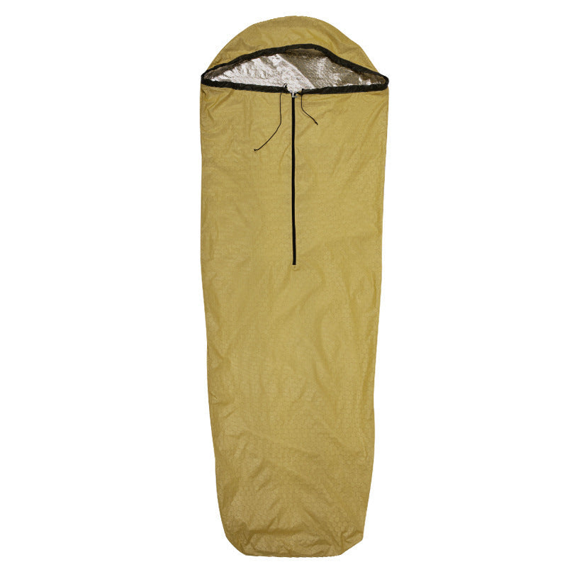 Experience the Great Outdoors with Our Premium Sleeping Bag!